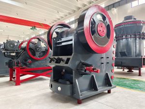 液壓顎式破碎機(jī)有什么特點?與一般顎式破碎機(jī)有什么...