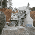 半移動(dòng)式破碎站半移動(dòng)式破碎站